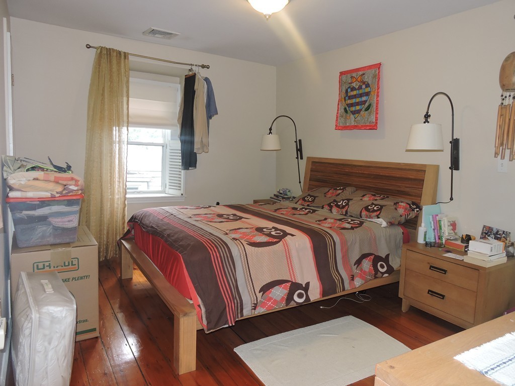 27 Chalk Street # 2