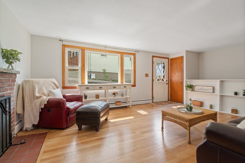27 Jeffrey Rd
