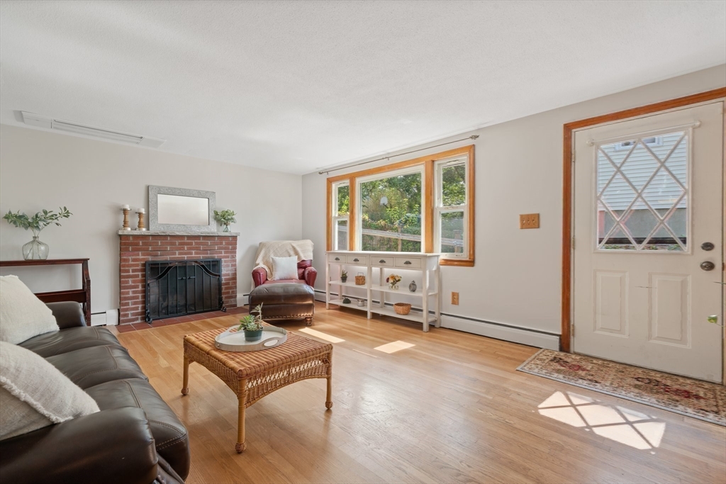 27 Jeffrey Rd