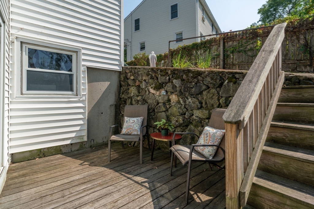 27 Jeffrey Rd