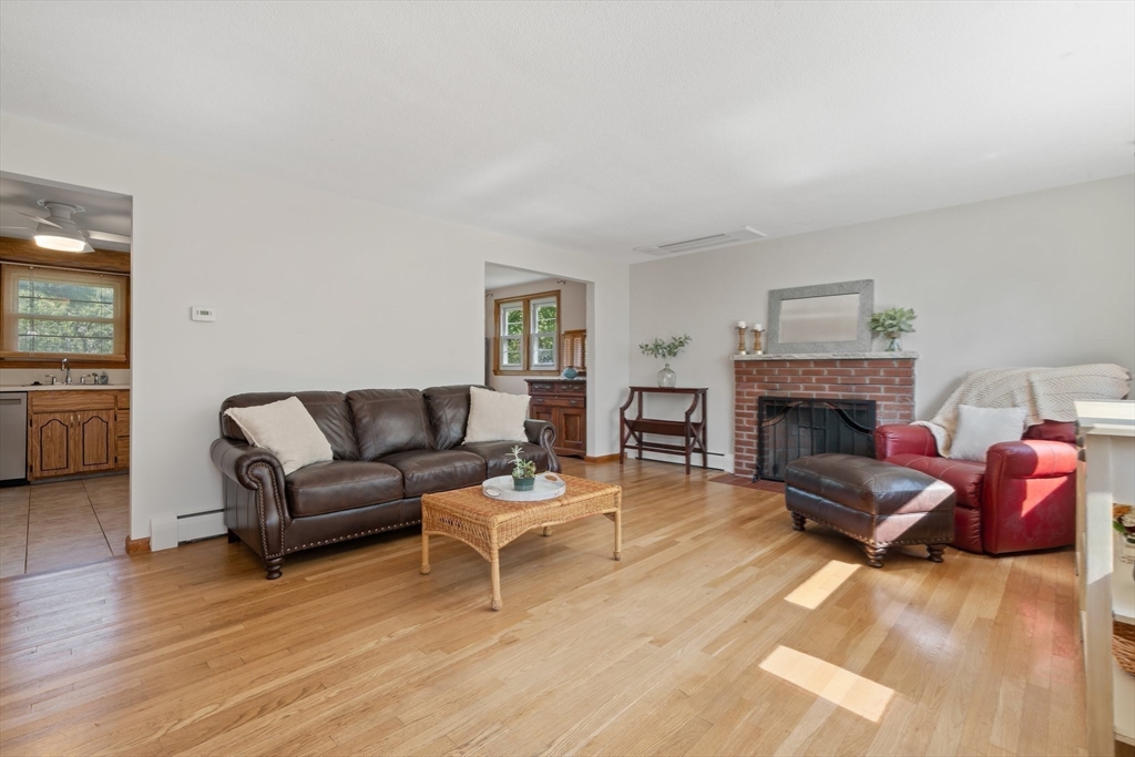 27 Jeffrey Rd