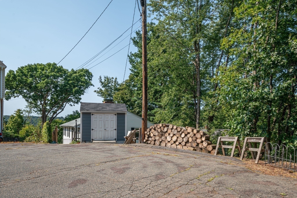 27 Jeffrey Rd