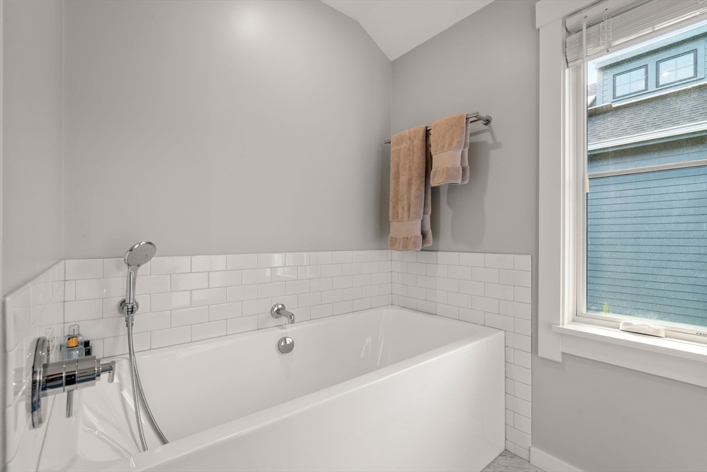 136 Cushing St # 136