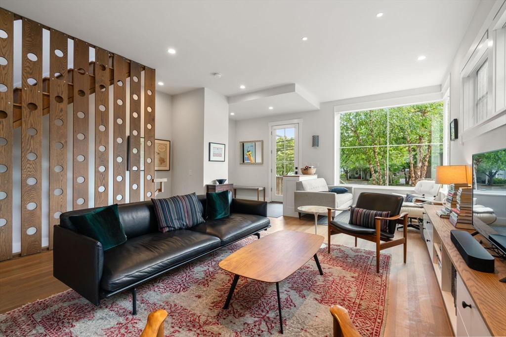 136 Cushing St # 136