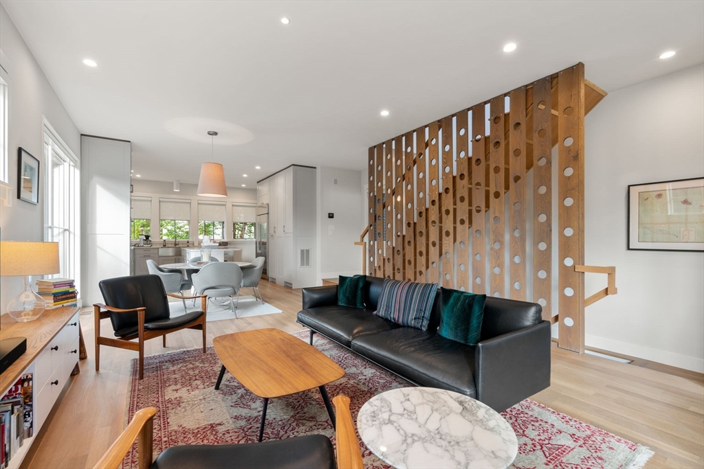 136 Cushing St # 136