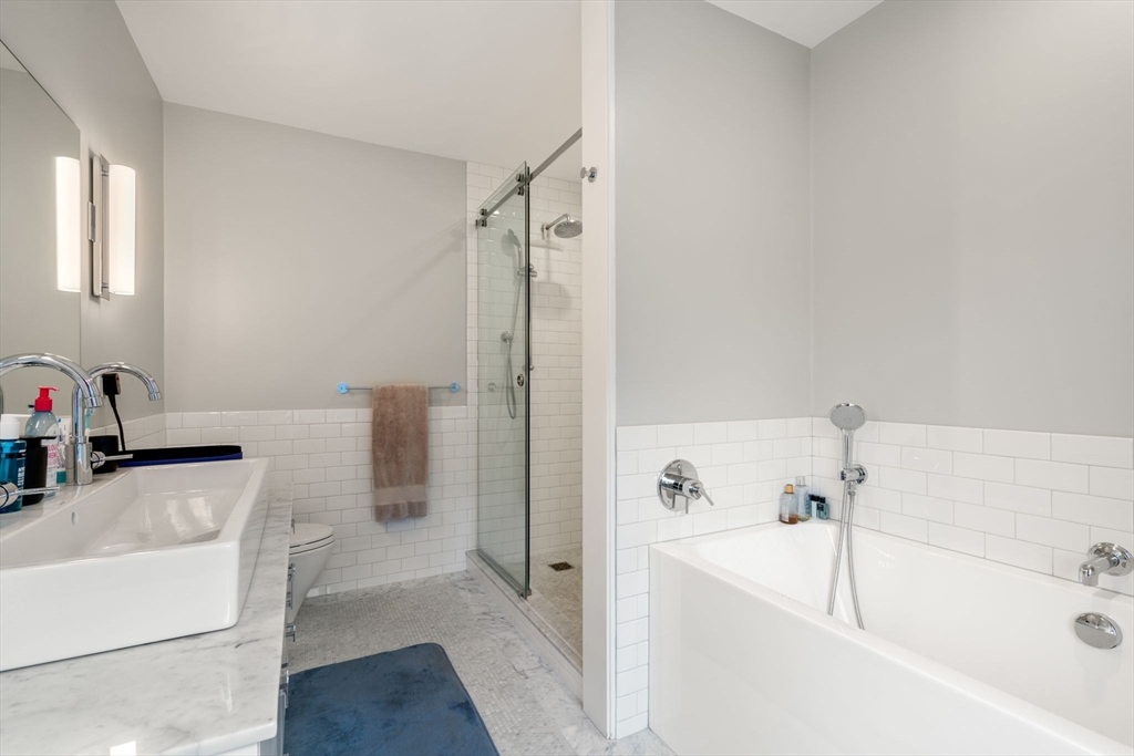 136 Cushing St # 136