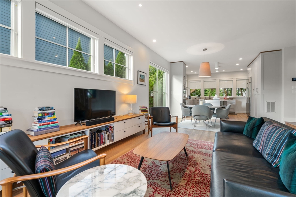136 Cushing St # 136
