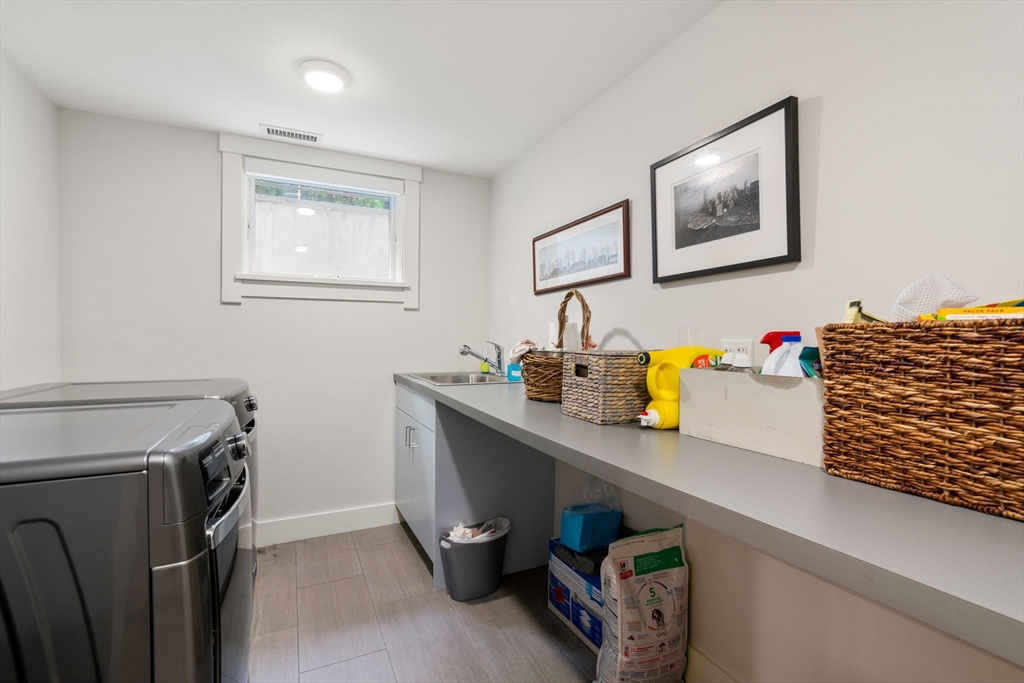 136 Cushing St # 136