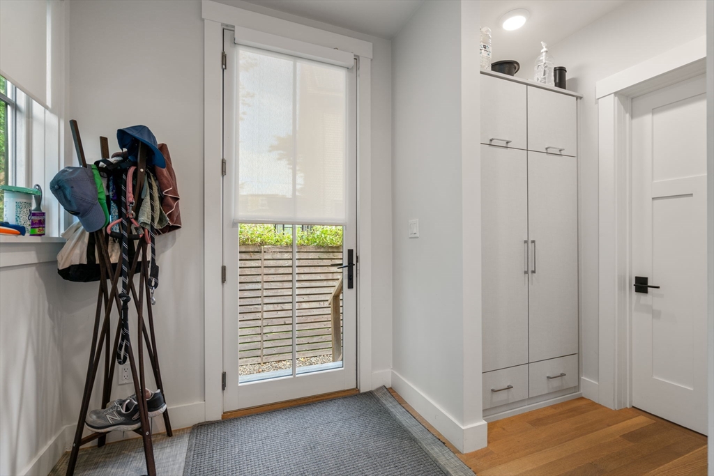 136 Cushing St # 136