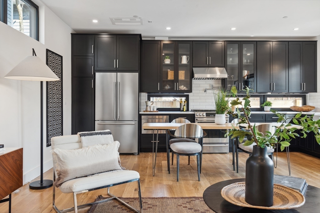 23 Reed Street # 2