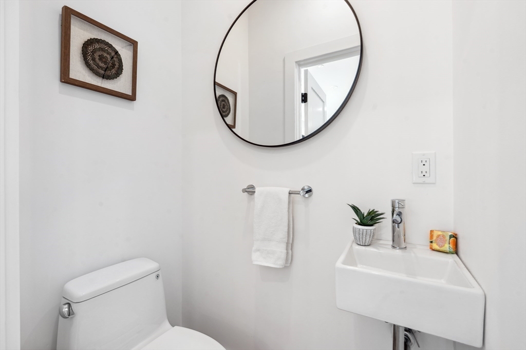23 Reed Street # 2