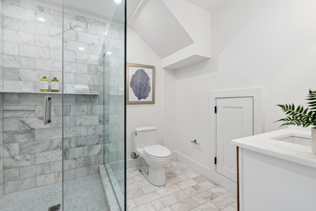 23 Reed Street # 2