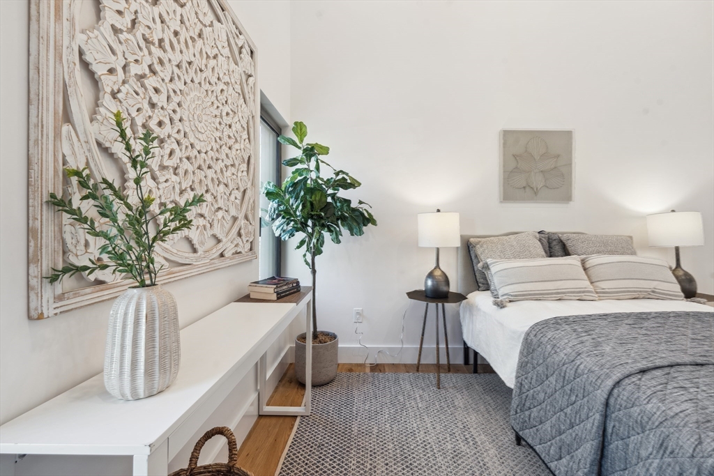23 Reed Street # 2