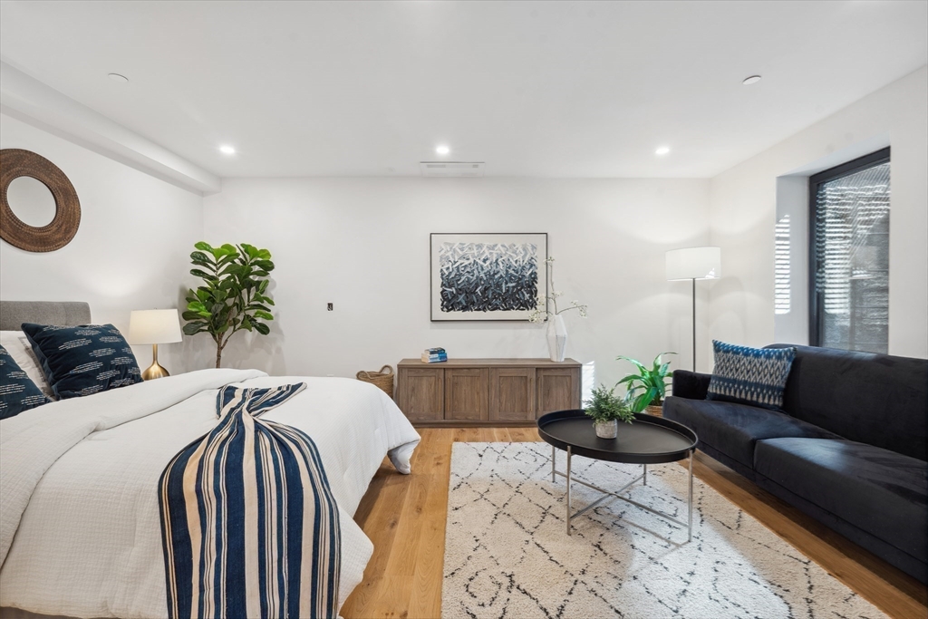 23 Reed Street # 2