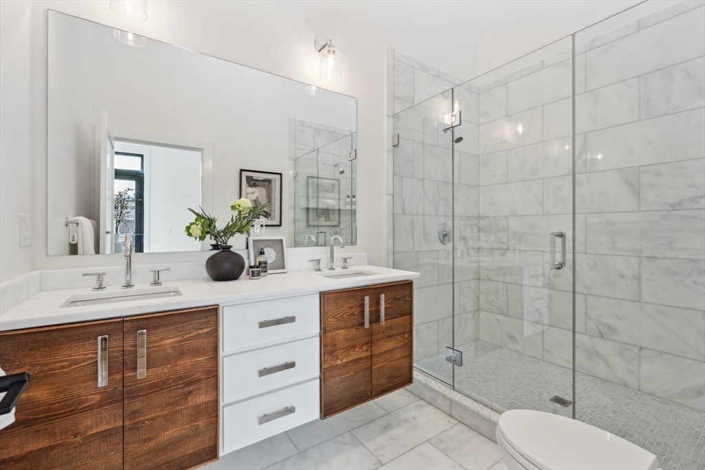 23 Reed Street # 2