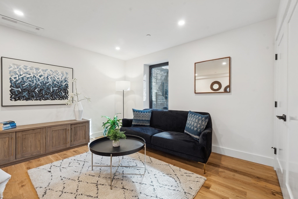 23 Reed Street # 2