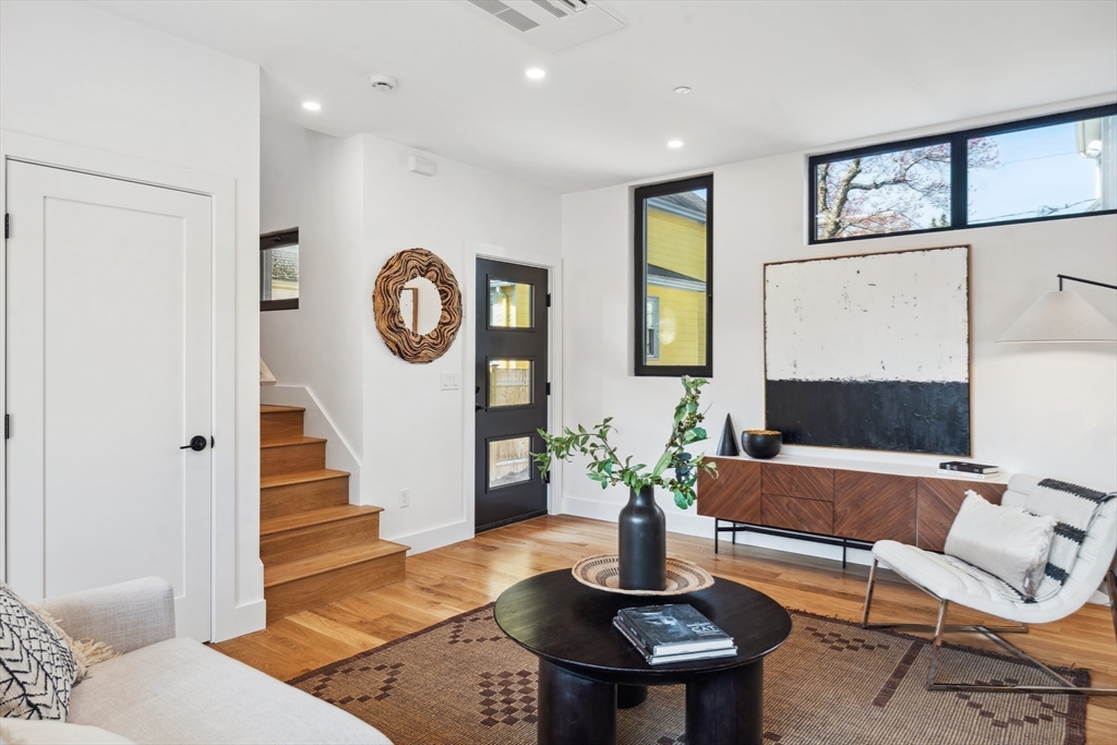 23 Reed Street # 2