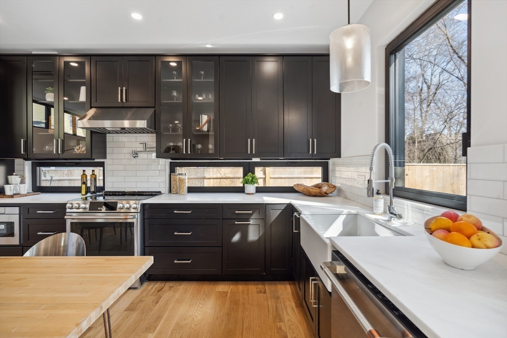 23 Reed Street # 2