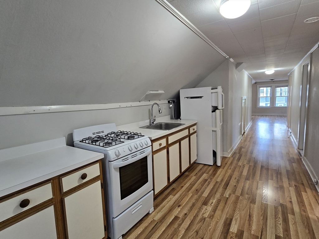 243-245 Lexington Ave