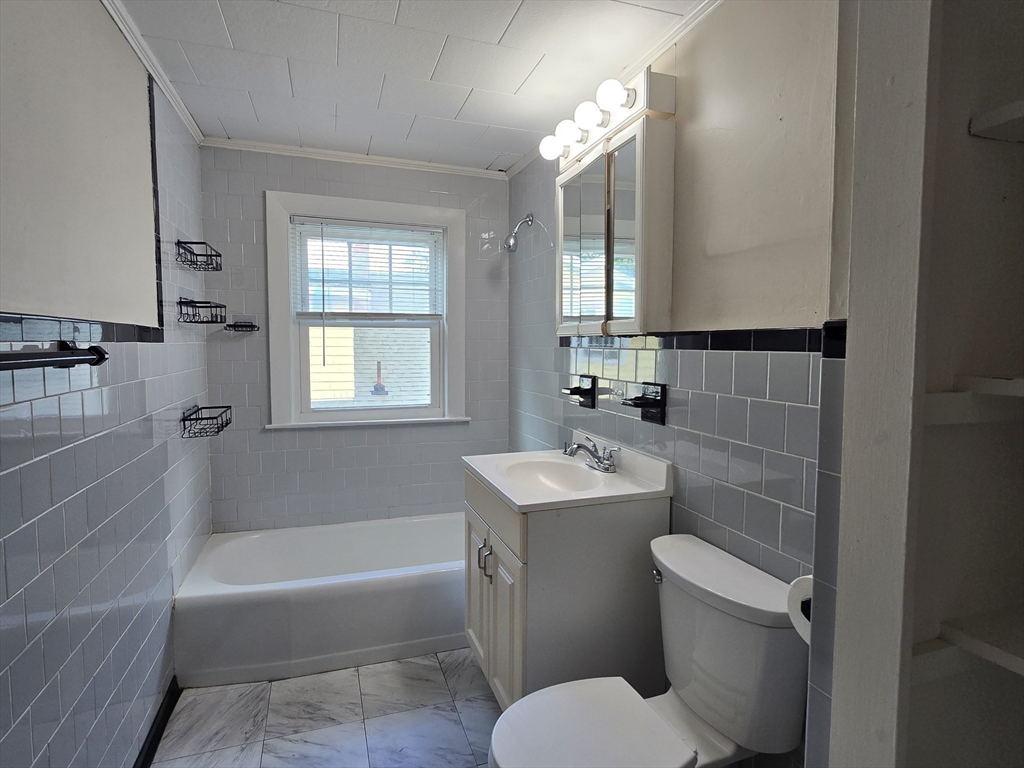243-245 Lexington Ave