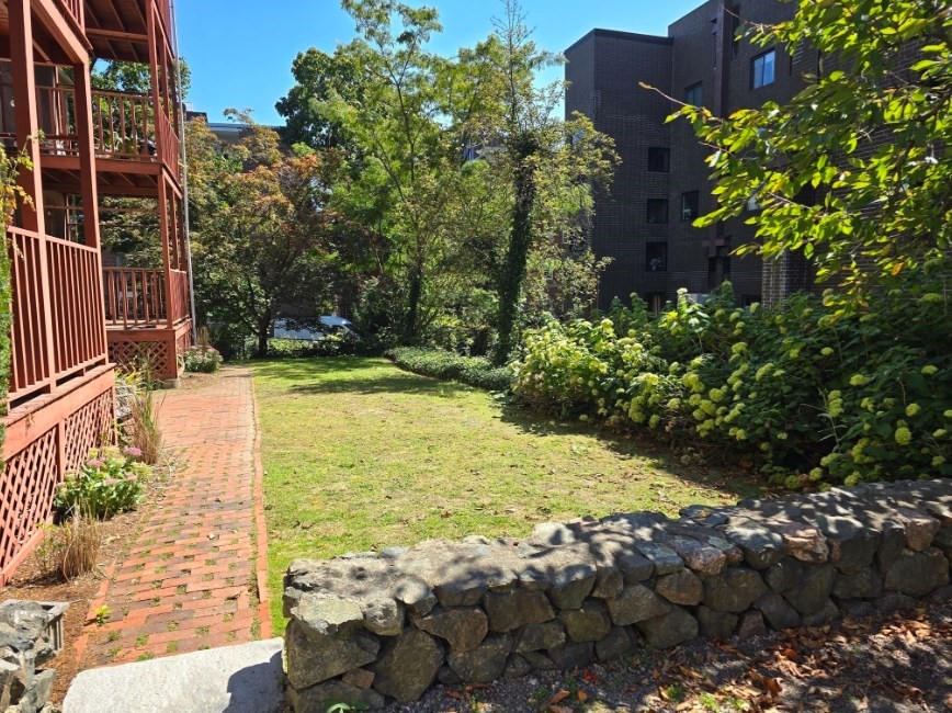 8-10 Chatham St # 4
