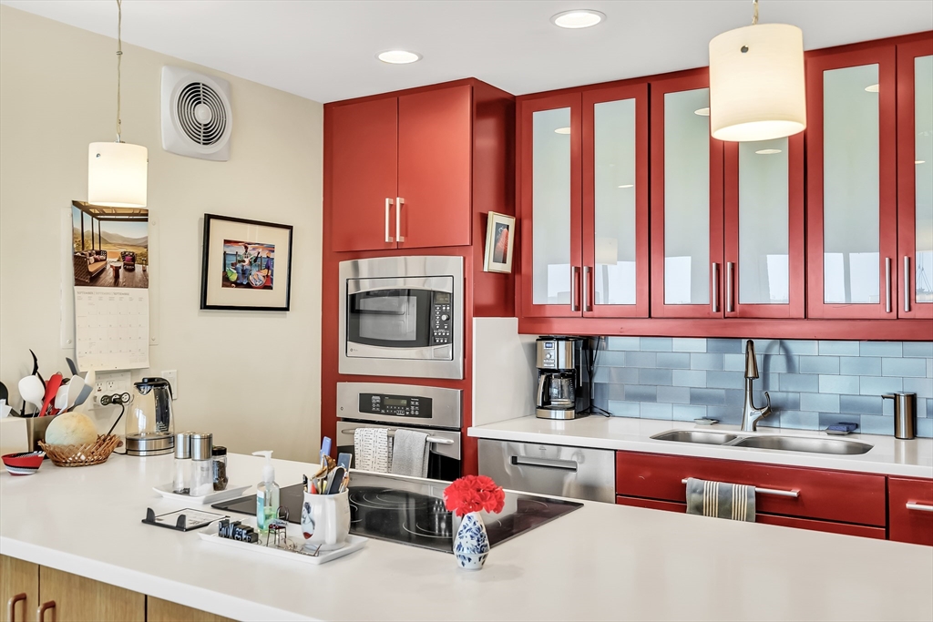 1105 Massachusetts Ave # 10A