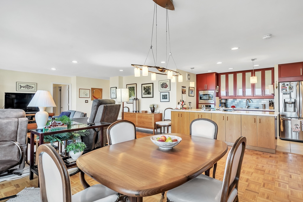 1105 Massachusetts Ave # 10A