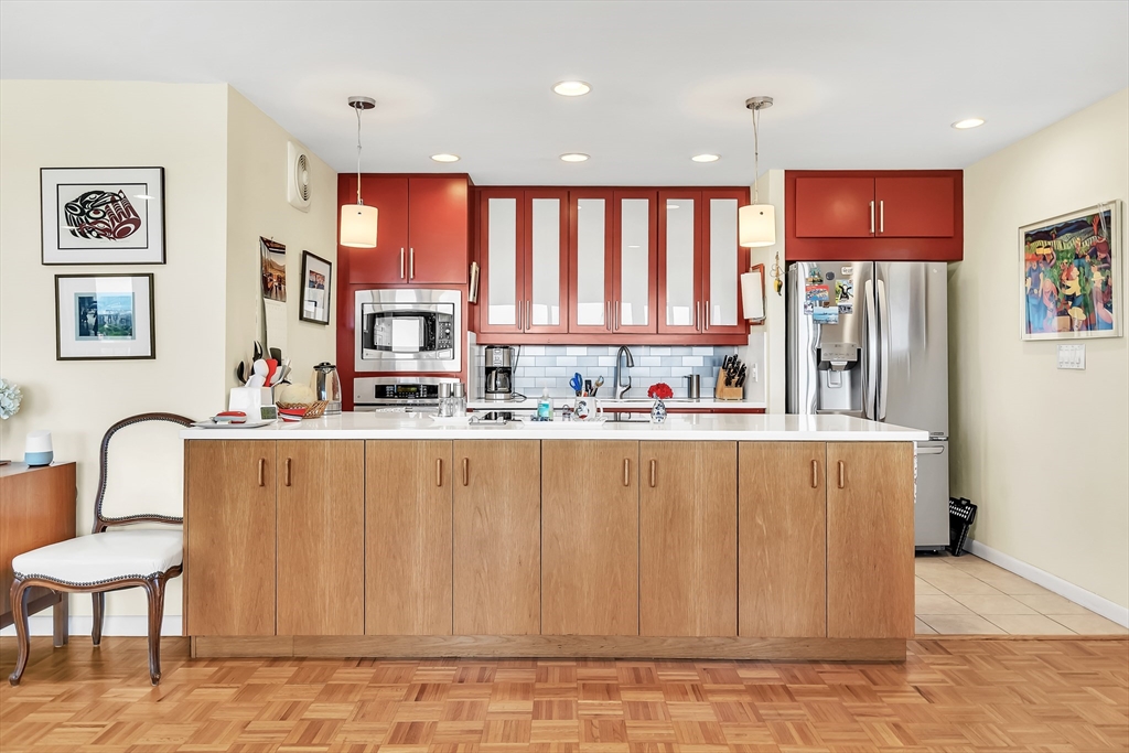 1105 Massachusetts Ave # 10A