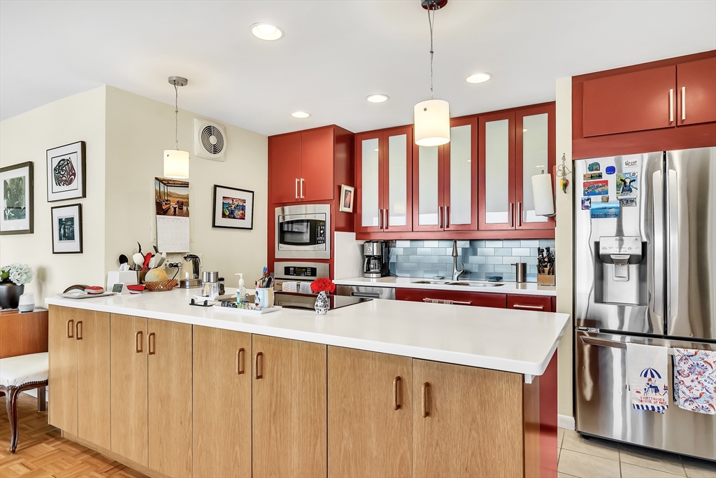 1105 Massachusetts Ave # 10A