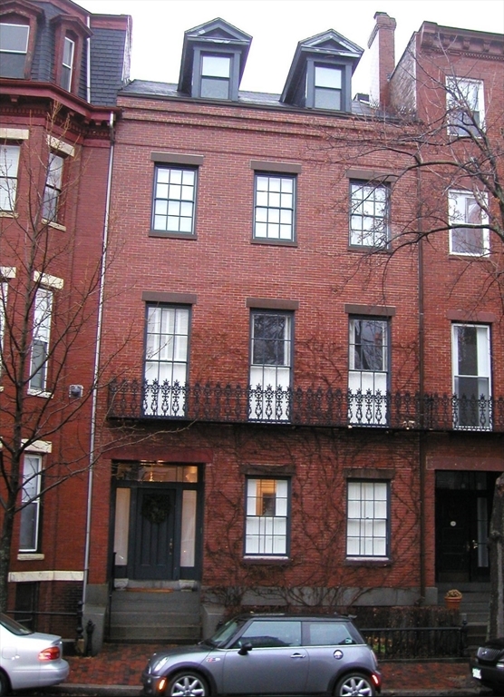 61 Otis St # 3