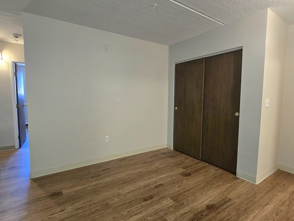 303 Lowell St # 1