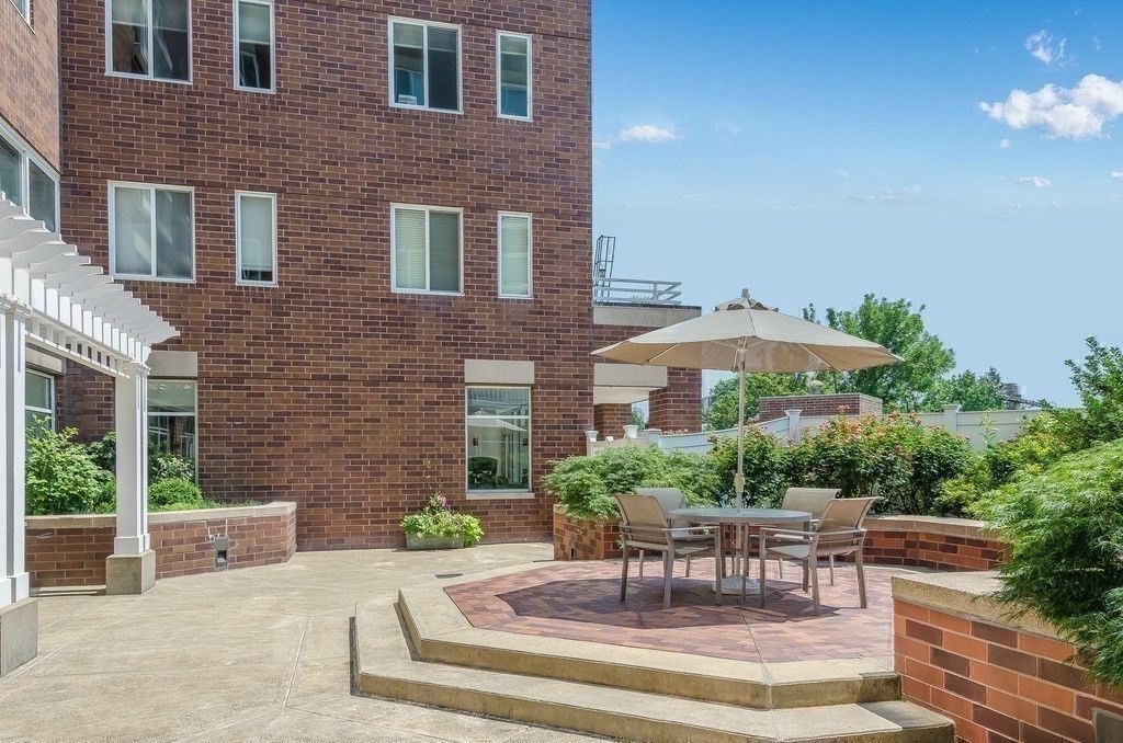 950 Massachusetts Avenue # 502