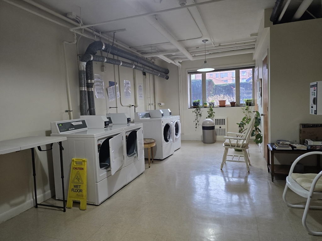 114 Pleasant St # 306