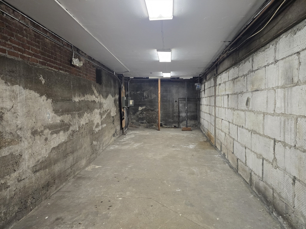 464-460 Massachusetts Ave