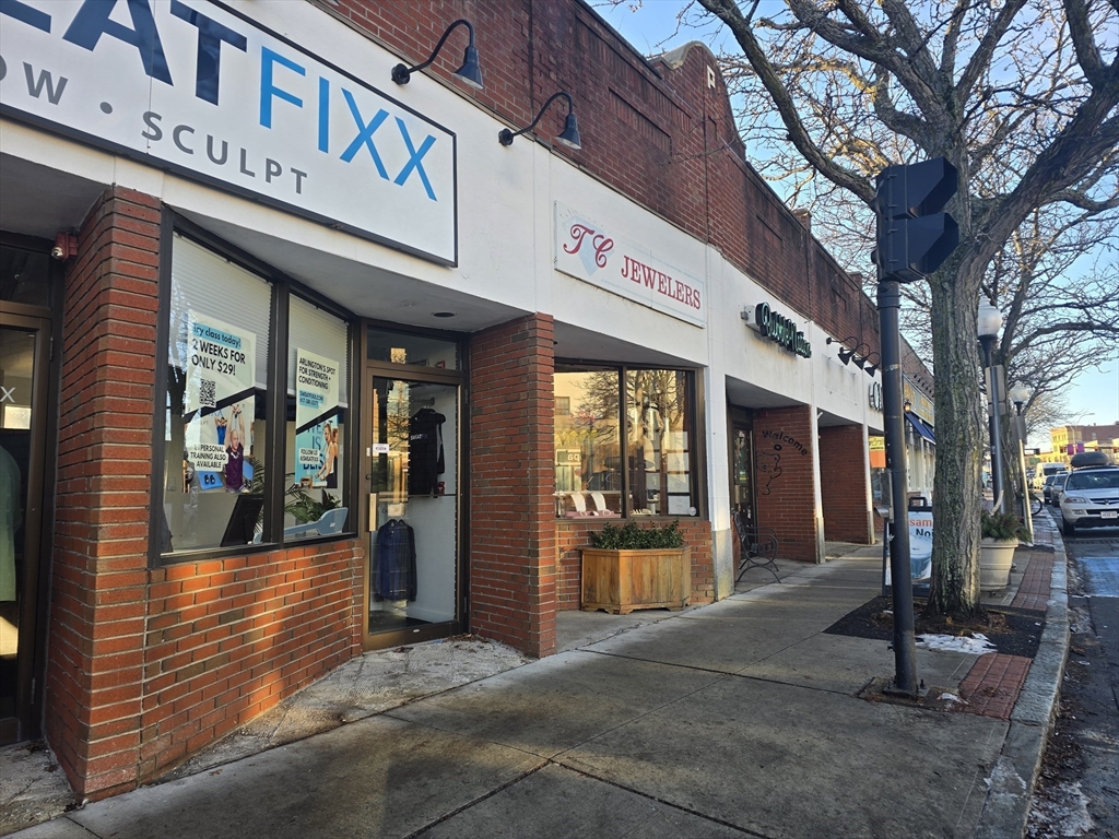 464-460 Massachusetts Ave