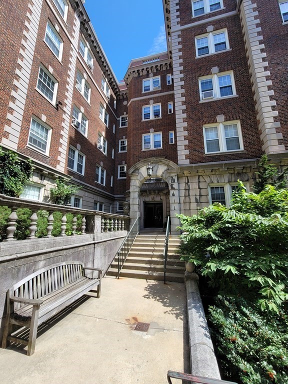 3 Arlington Street # 44