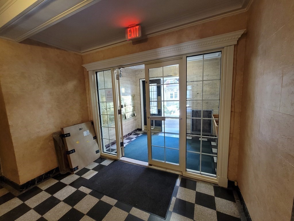 3 Arlington Street # 44