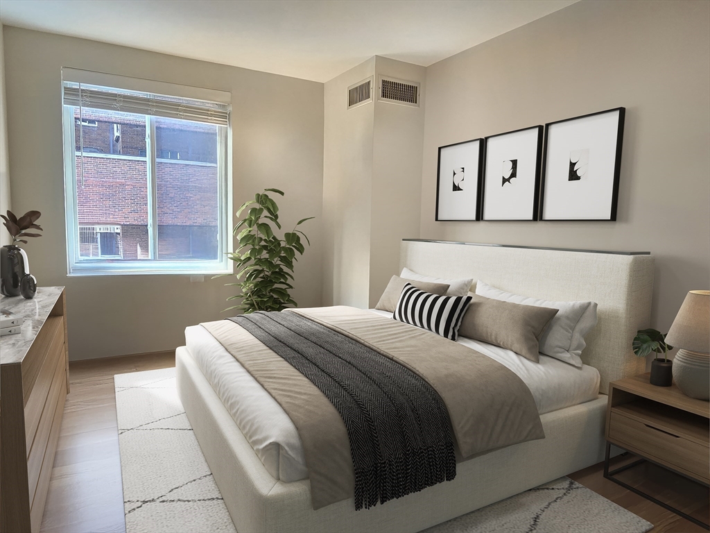 950 Massachusetts Ave # 307