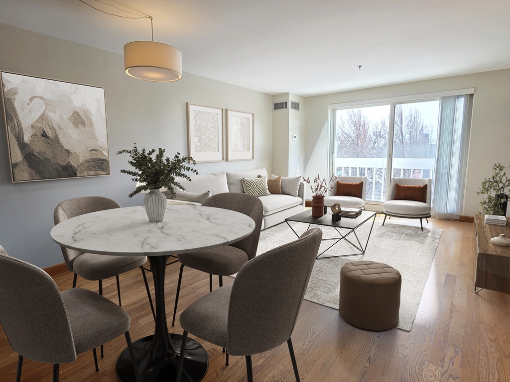 950 Massachusetts Ave # 307