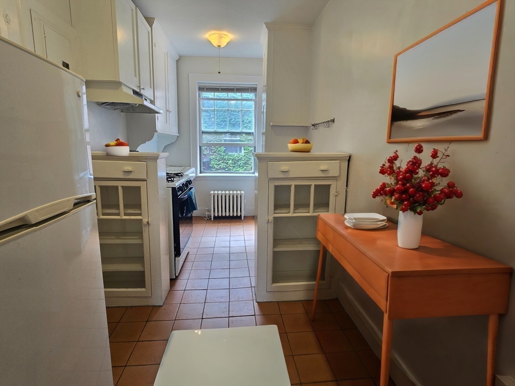 22 Concord Avenue # 11