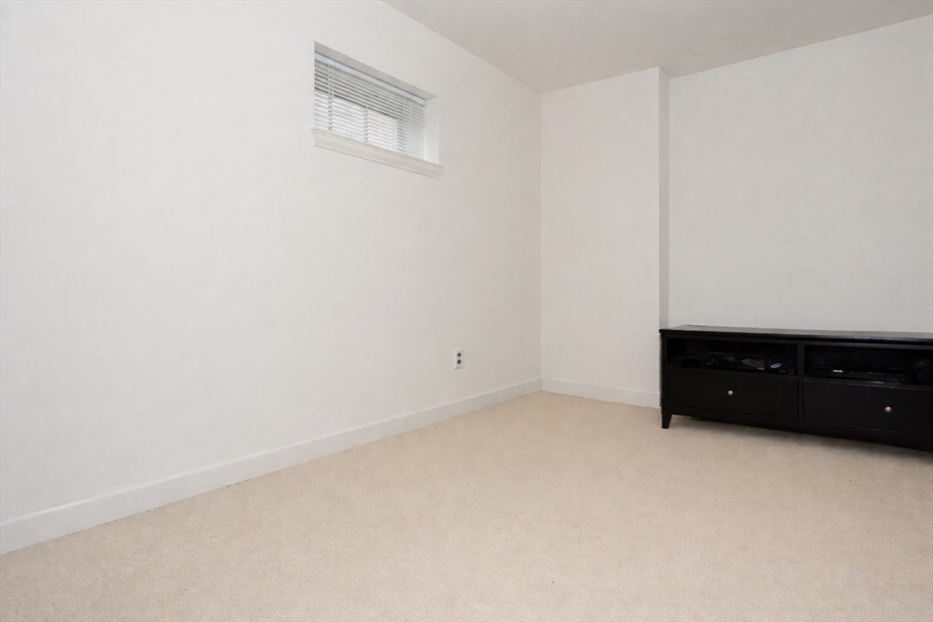 2009 Symmes Cir # 2009