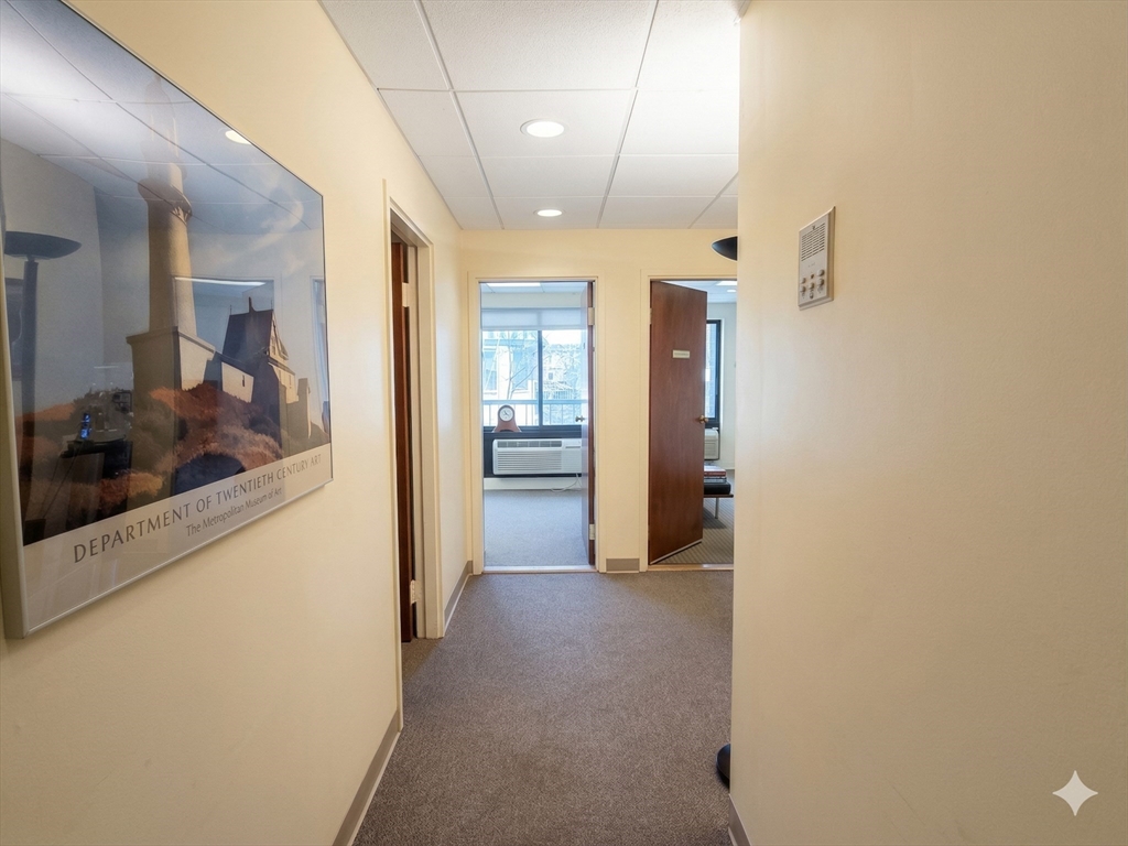 1105 Massachusetts Ave # 2A