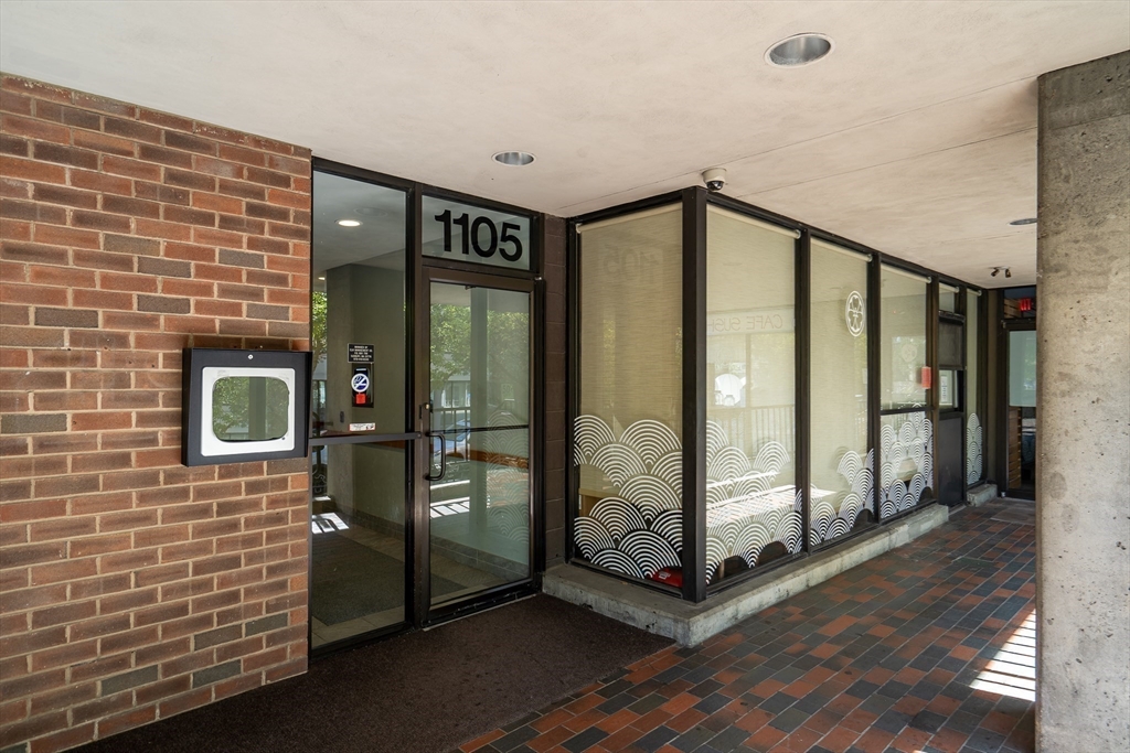 1105 Massachusetts Ave # 2A