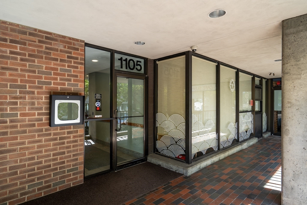 1105 Massachusetts Ave # 2A