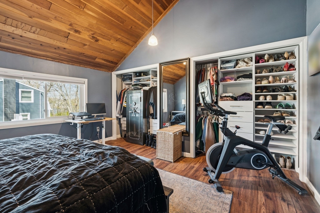 68 Marshall St