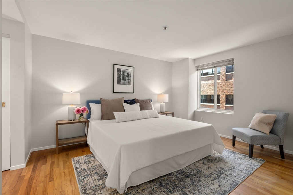 950 Massachusetts Ave # 505