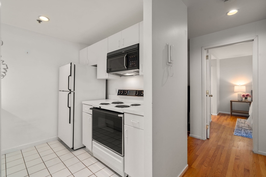 950 Massachusetts Ave # 505