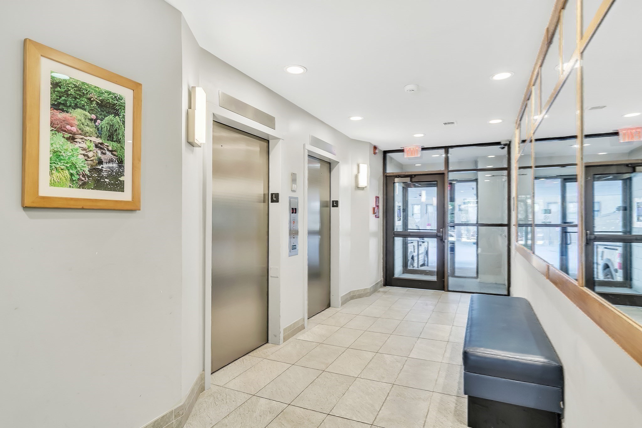 1105 Massachusetts Ave # 6A