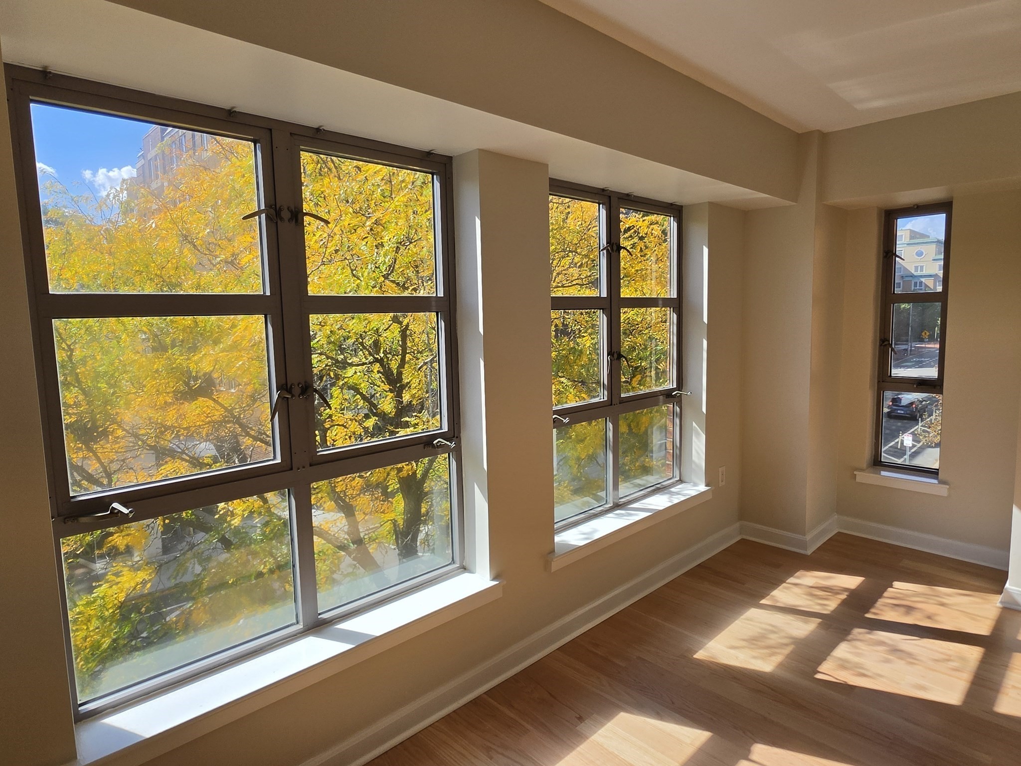 931 Massachusetts Ave # 303