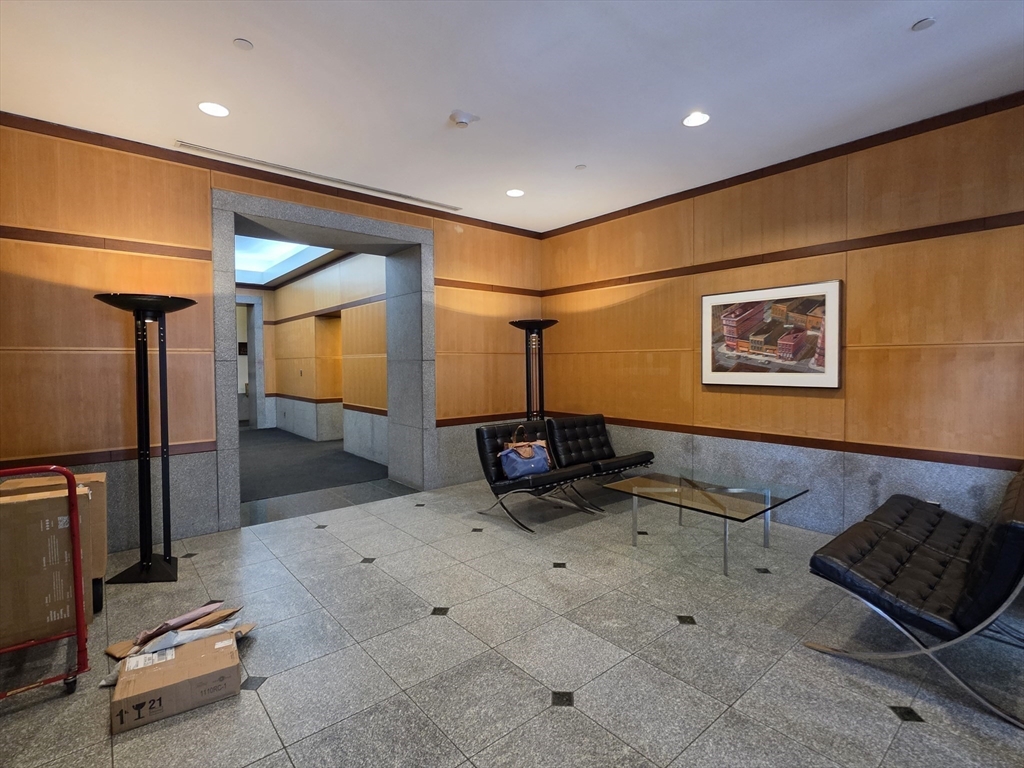 931 Massachusetts Ave # 303